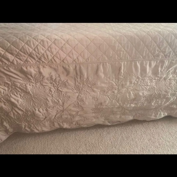 ❌❌SOLD❌❌ Martha Stewart Collection | Bedding Set - Picture 6 of 11